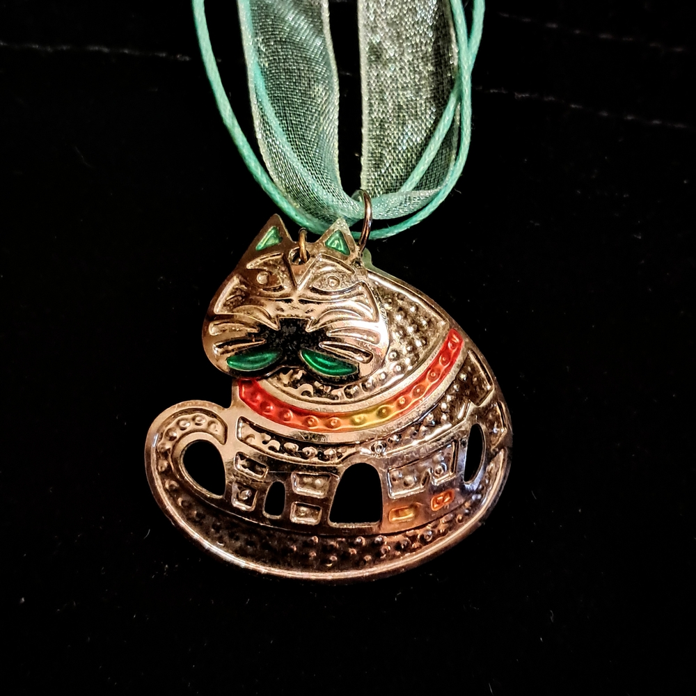 *RARE* Vintage Signed Berébi Articulated Enameled Cat Pendant Necklace